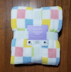 Holiday Home Microplush Throw Blanket